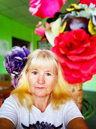 ,   Alla, 59 ,   ,   