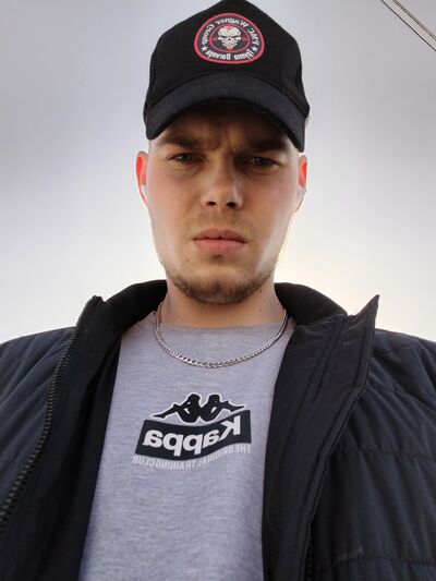  ,   Ilya, 25 ,   ,   , c 