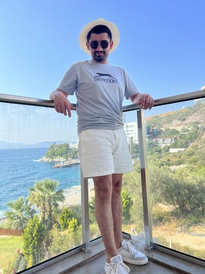  ,   Emir, 35 ,   ,   
