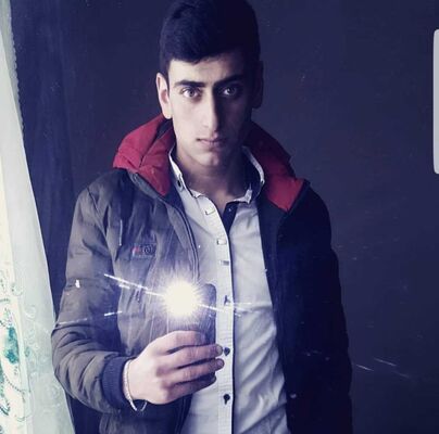  ,   Artur, 28 ,   ,   , c , 