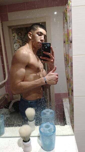   ,   Ayoub, 22 ,   ,   