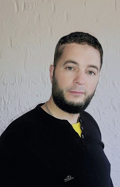  ,   Alex, 42 ,   ,   , c 