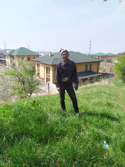  ,   Farxod, 41 ,  