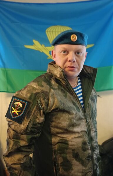  -,   Alex, 34 ,   ,   , c 