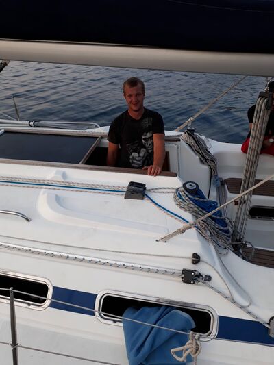  ,   Viktor, 33 ,   ,   , c 