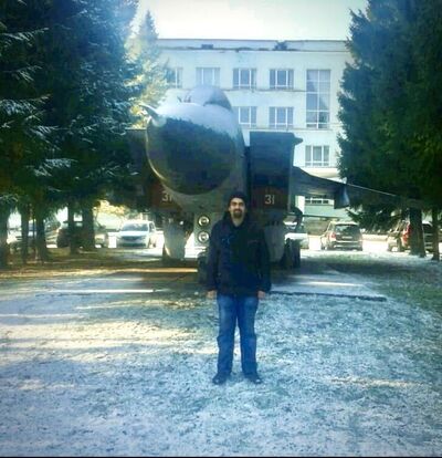  ,   Monir, 44 ,   c 