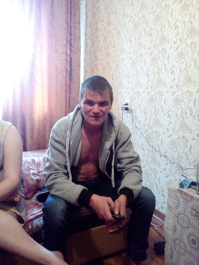 Знакомства Красноярск, фото мужчины Вова, 33 года, познакомится для флирта, любви и романтики, cерьезных отношений