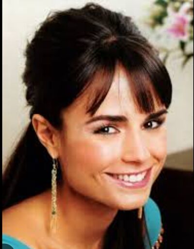  ,   Mia, 42 ,   , 