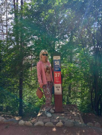  ,   Olga, 49 ,   c 