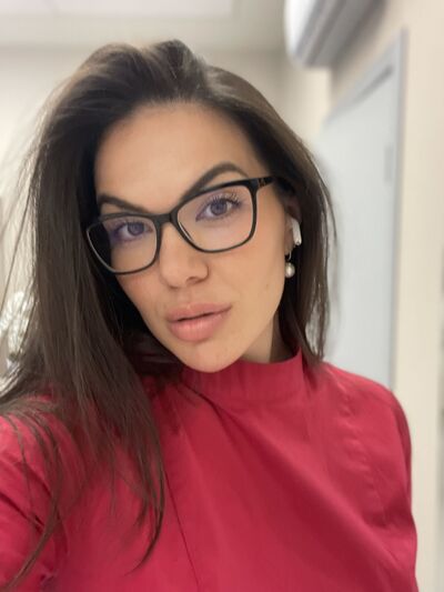  -,   Alla, 28 ,  