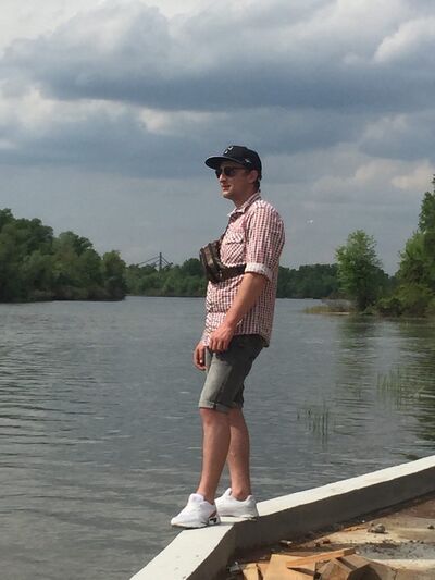 ,   Viktor, 29 ,   ,   , c 