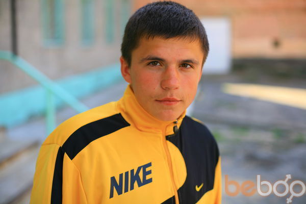  ,   Vasili, 33 ,  
