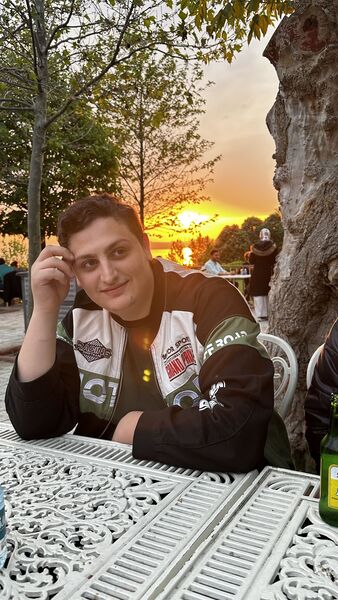  ,   Emre, 25 ,   ,   