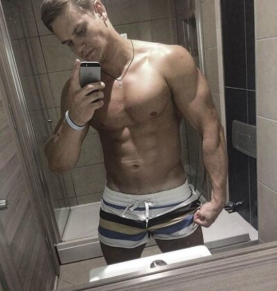  ,   Vlad, 33 ,   , 