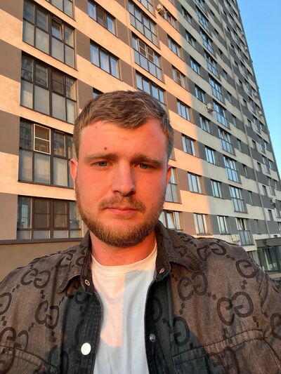  ,   Vladislav, 26 ,   ,   