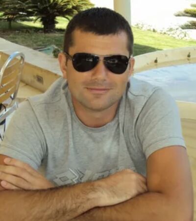  ,   Artyom, 40 ,   ,   