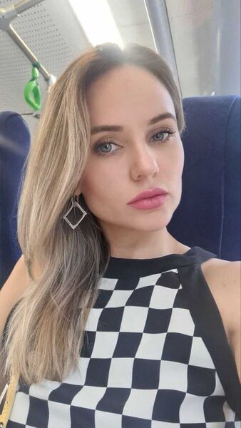  -,   , 22 ,   ,   