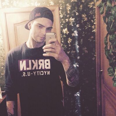  ,   Lon Scott, 32 ,   ,   , c 