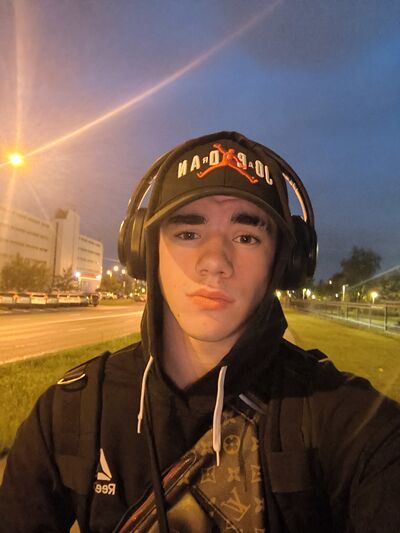  ,   Alexander, 20 ,   ,   
