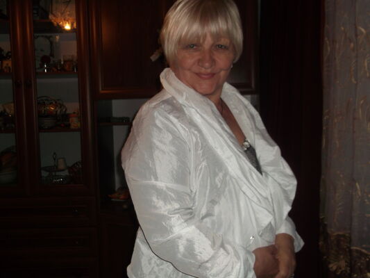  ,   Elena, 62 ,     , c 