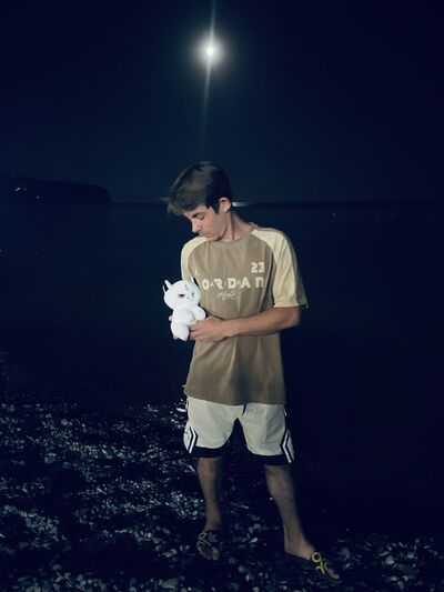  ,   Pavel, 27 ,   ,   , c , 