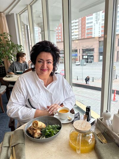  ,   ilana, 65 ,  