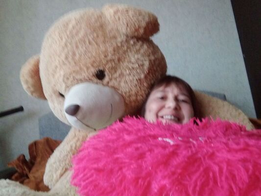 ,   Elena, 46 ,   ,   