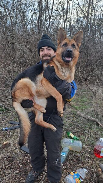  ,   Alexandru, 27 ,   ,   