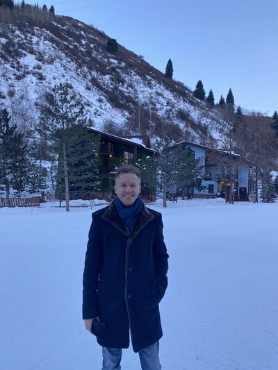 ,   Dmitrii, 33 ,   ,   , c 