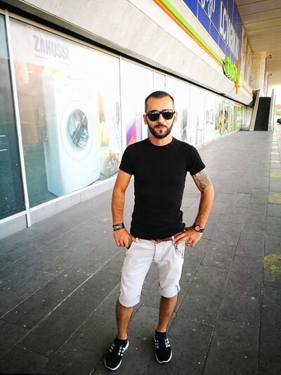  ,   Artur, 39 ,   ,   , c 
