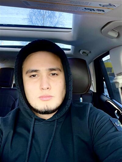  ,   Arthur, 23 ,   ,   
