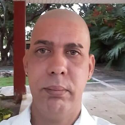  ,   Lazaro, 47 ,   ,   