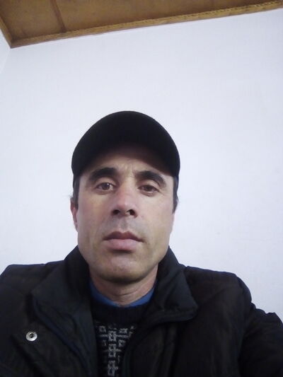  ,   Umidjon, 49 ,  