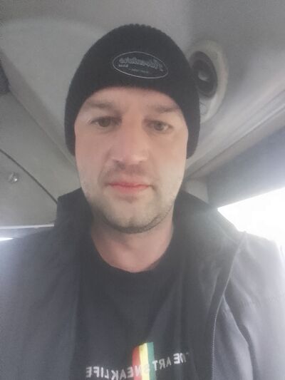  ,   Alex, 40 ,   ,   