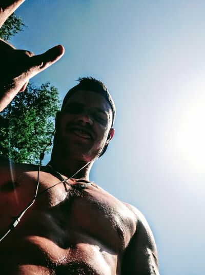  ,   Il, 37 ,  