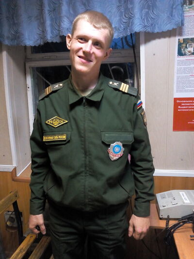  ,   Anton, 37 ,  
