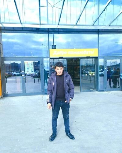  ,   Vardan, 32 ,   ,   