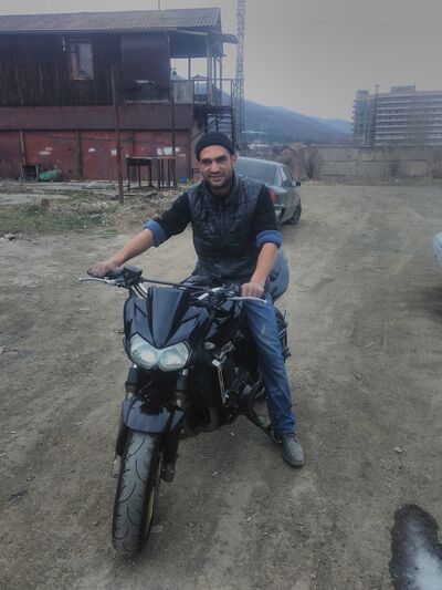  ,   Armen, 37 ,     , c 