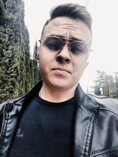  -,   Vladislaw, 25 ,   ,   , c , 