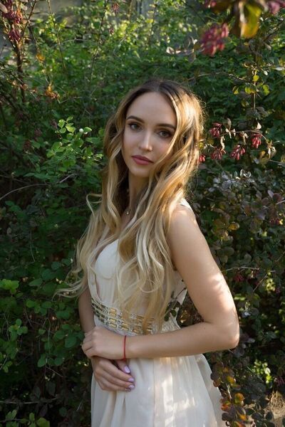  ,   Woman, 26 ,   ,   , c 