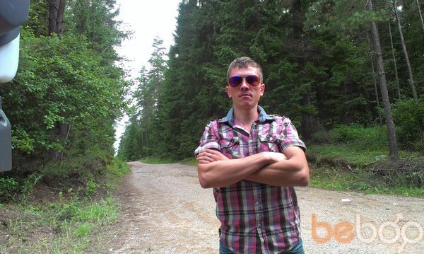  ,   Alex, 40 ,  