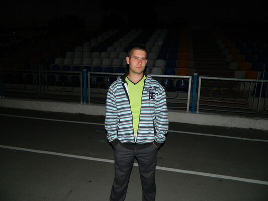  ,   Vova, 32 ,   ,   , c 