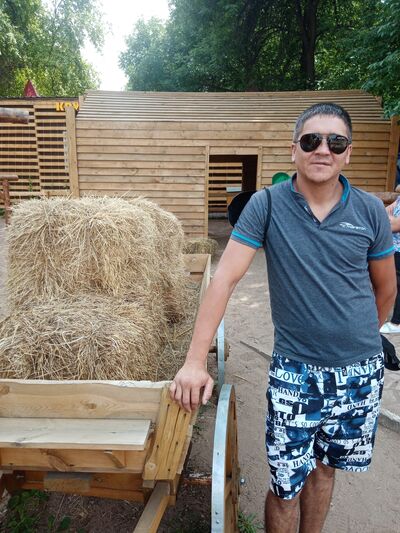  ,   Azat, 38 ,   ,   
