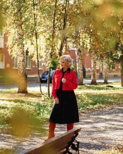  ,   Elena, 46 ,   ,   , c , 