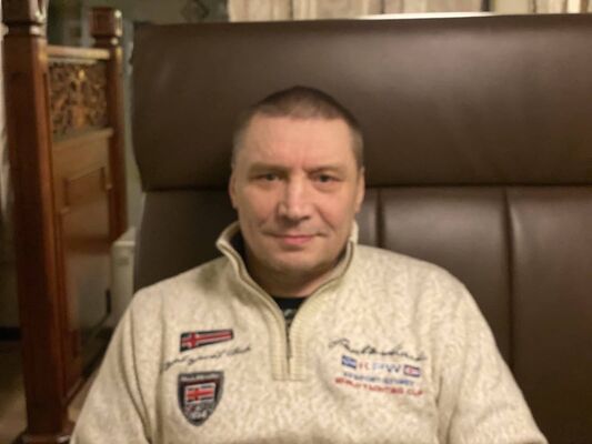  Harstad,   Andrey, 53 ,   ,   , c 