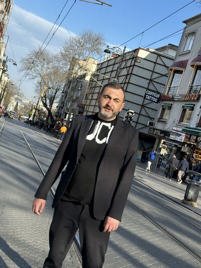  ,   Gabriel, 39 ,   ,   