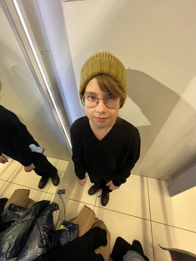  -,   Alisia, 20 ,   ,   