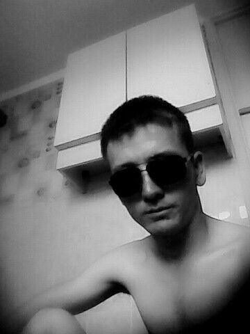  ,   Q A L Q O N, 32 ,   ,   