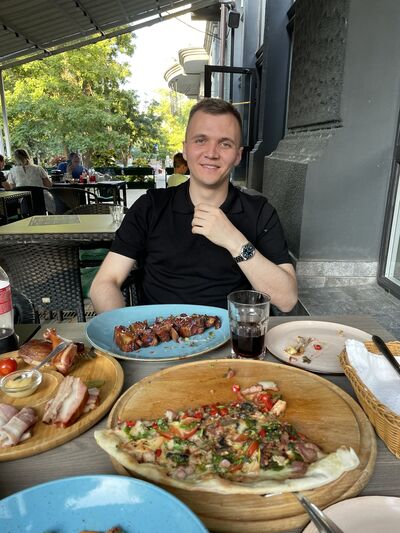  ,   Alex, 25 ,   ,   