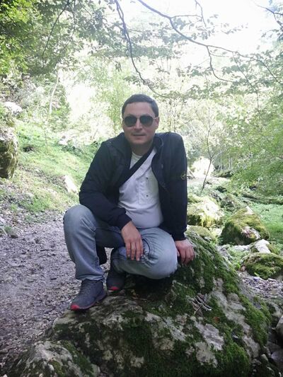  ,   Zaza, 42 ,  